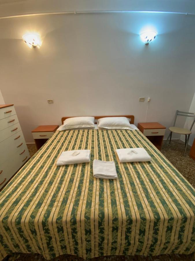 Hotel Primavera Sanremo Bagian luar foto