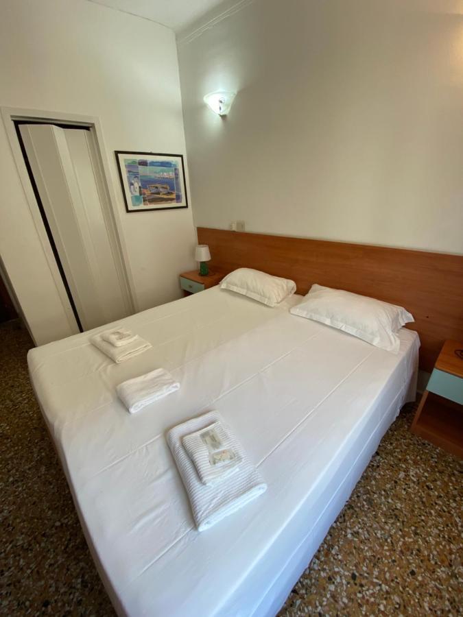 Hotel Primavera Sanremo Bagian luar foto