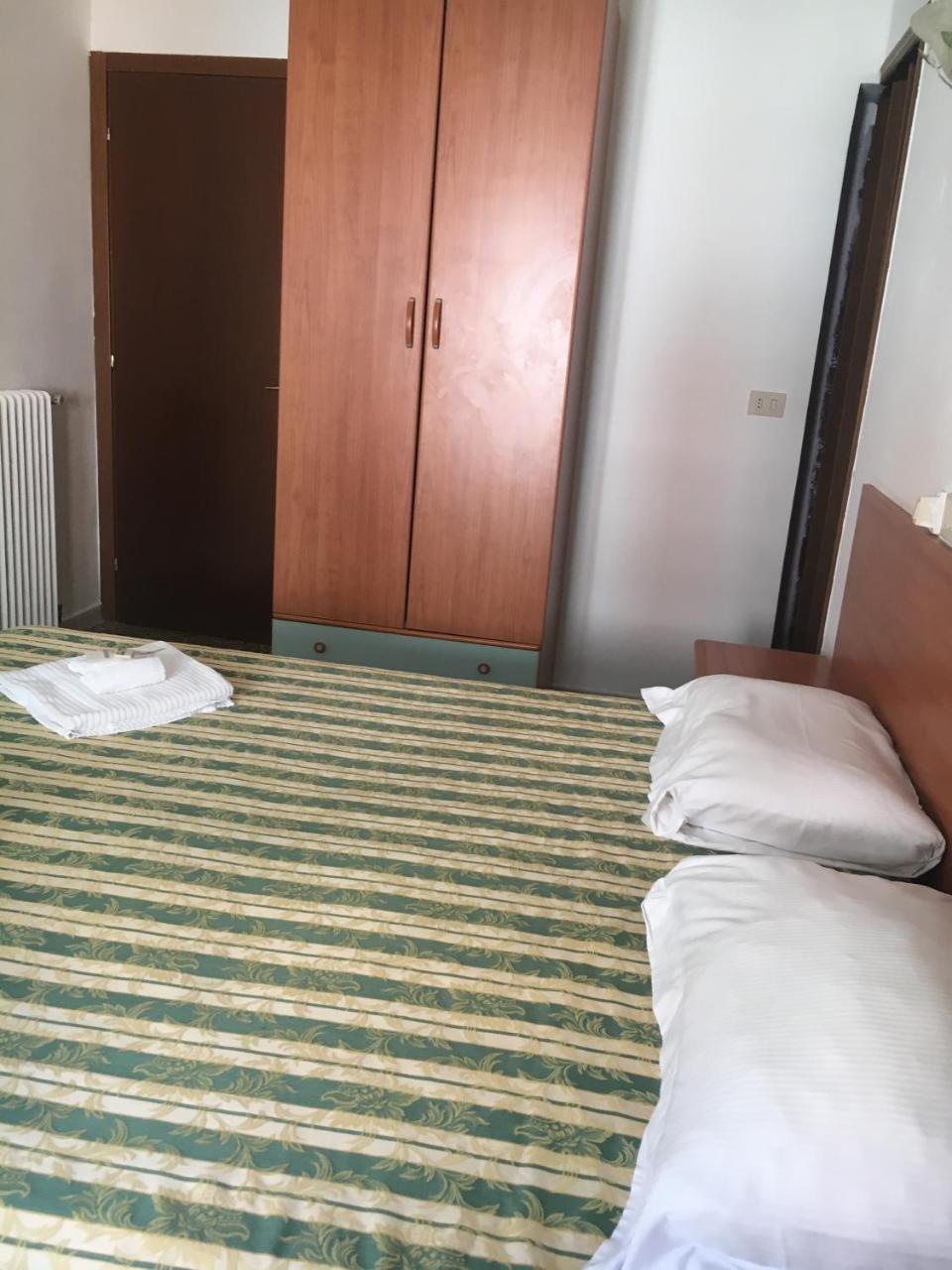 Hotel Primavera Sanremo Bagian luar foto