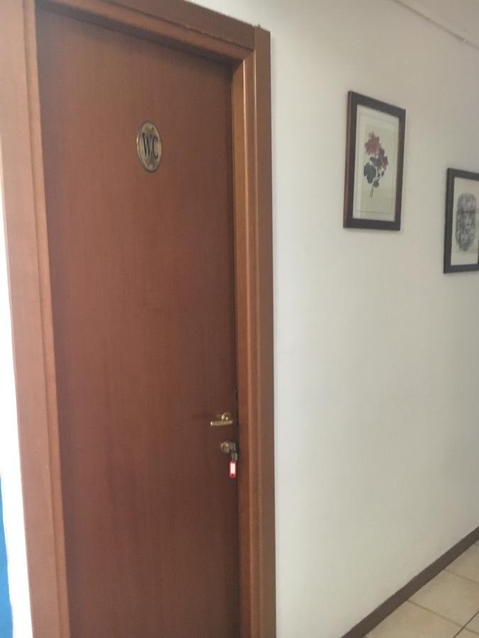 Hotel Primavera Sanremo Bagian luar foto