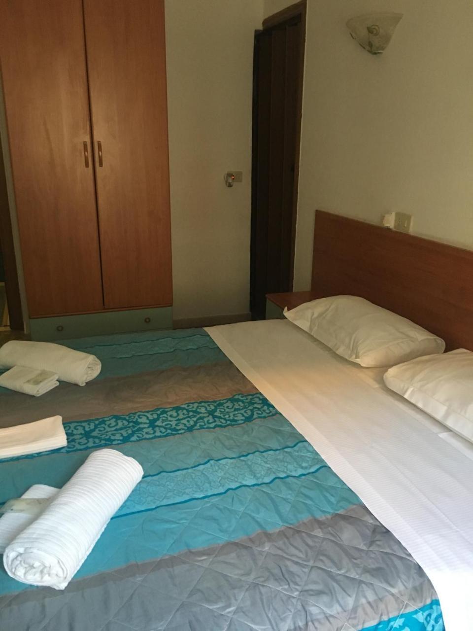 Hotel Primavera Sanremo Bagian luar foto